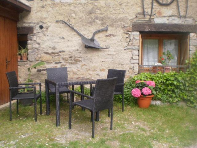 Hostal Pernalle Erillavall Exterior foto