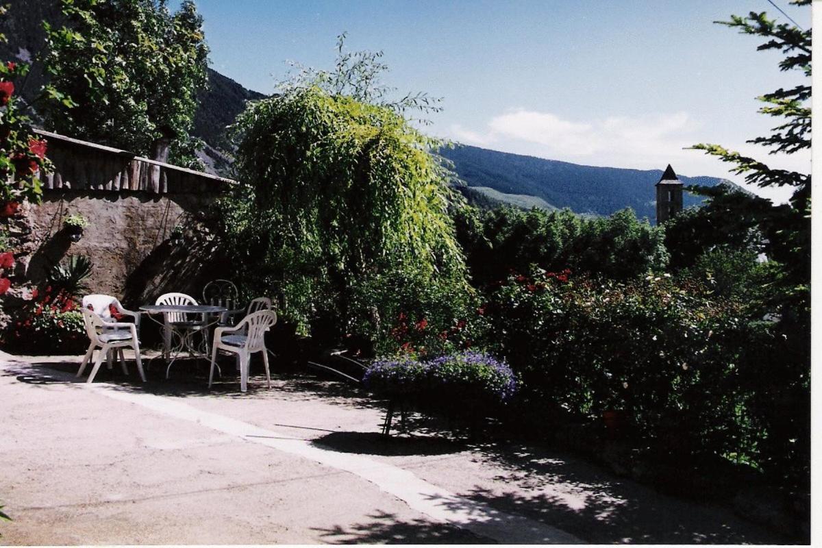 Hostal Pernalle Erillavall Exterior foto