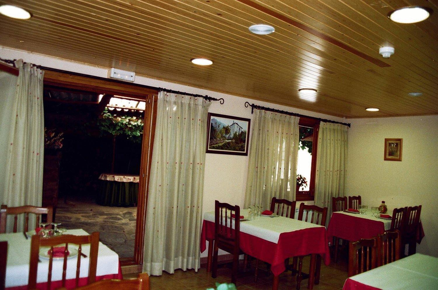 Hostal Pernalle Erillavall Exterior foto