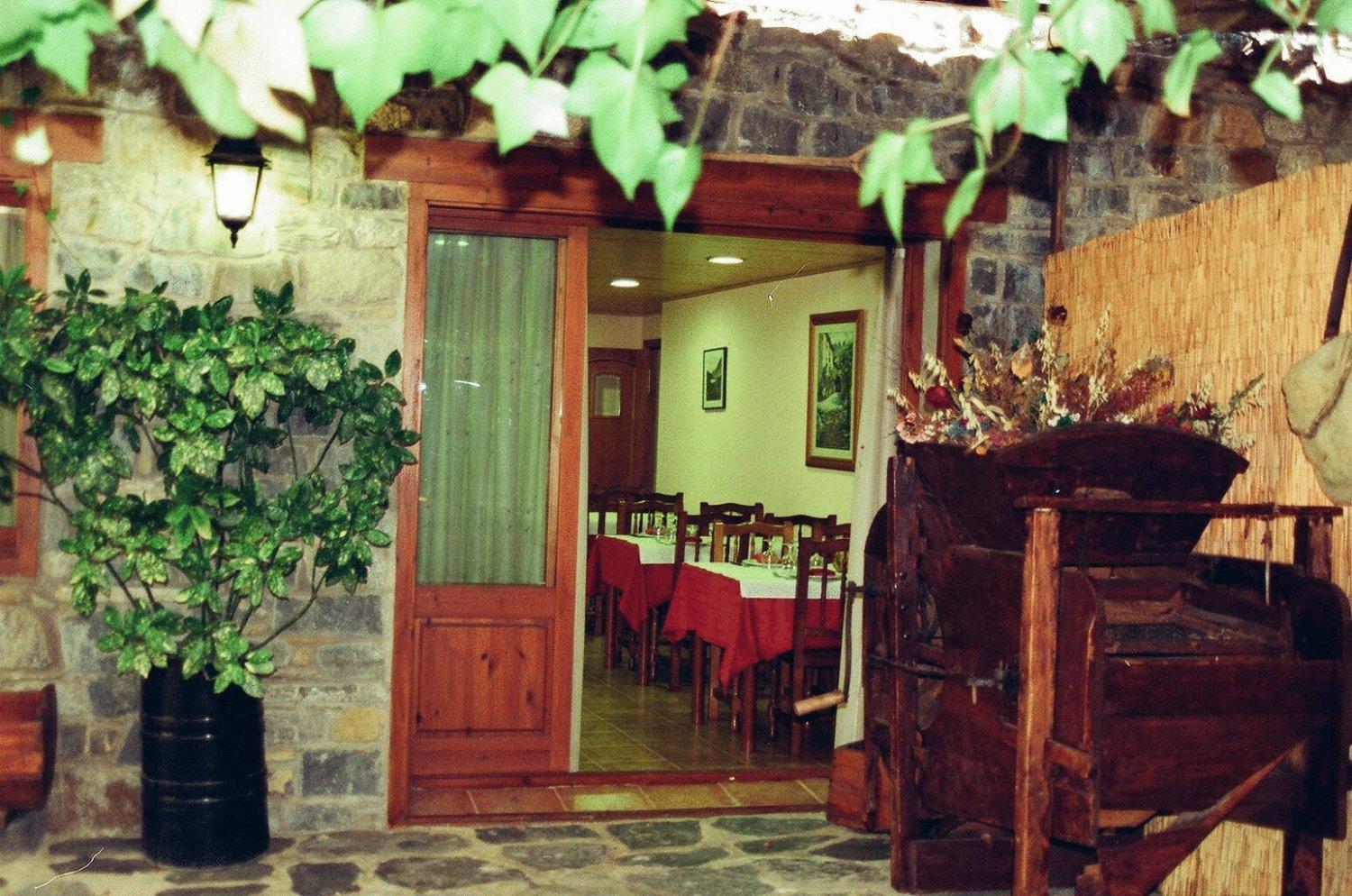 Hostal Pernalle Erillavall Exterior foto