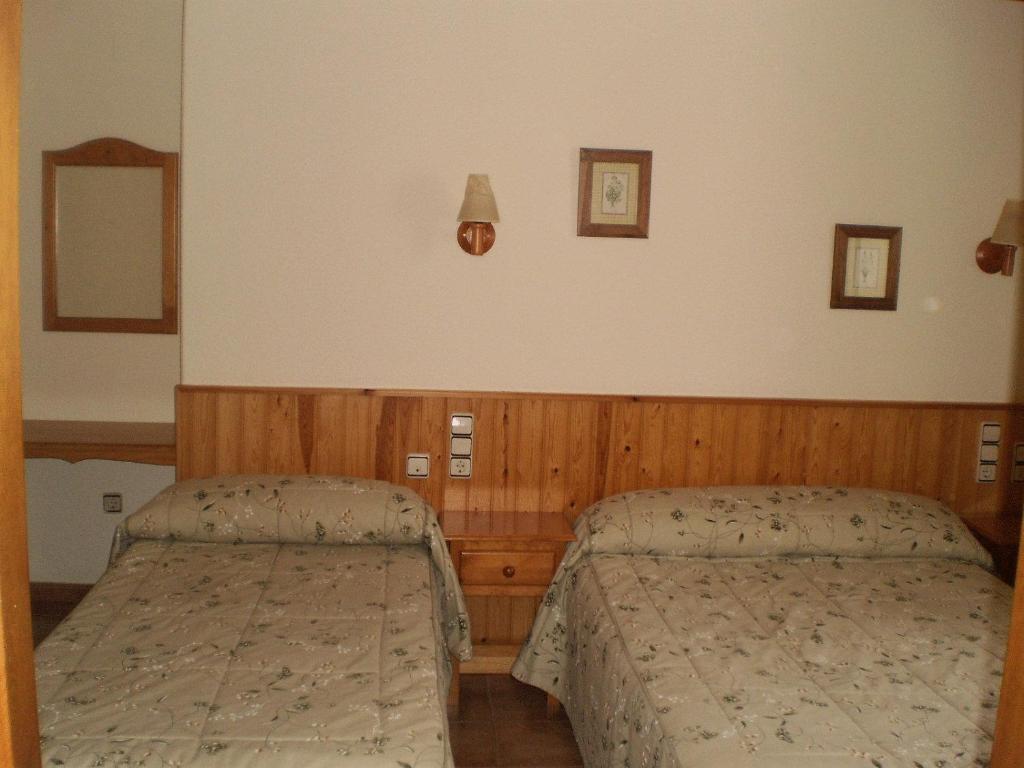 Hostal Pernalle Erillavall Exterior foto
